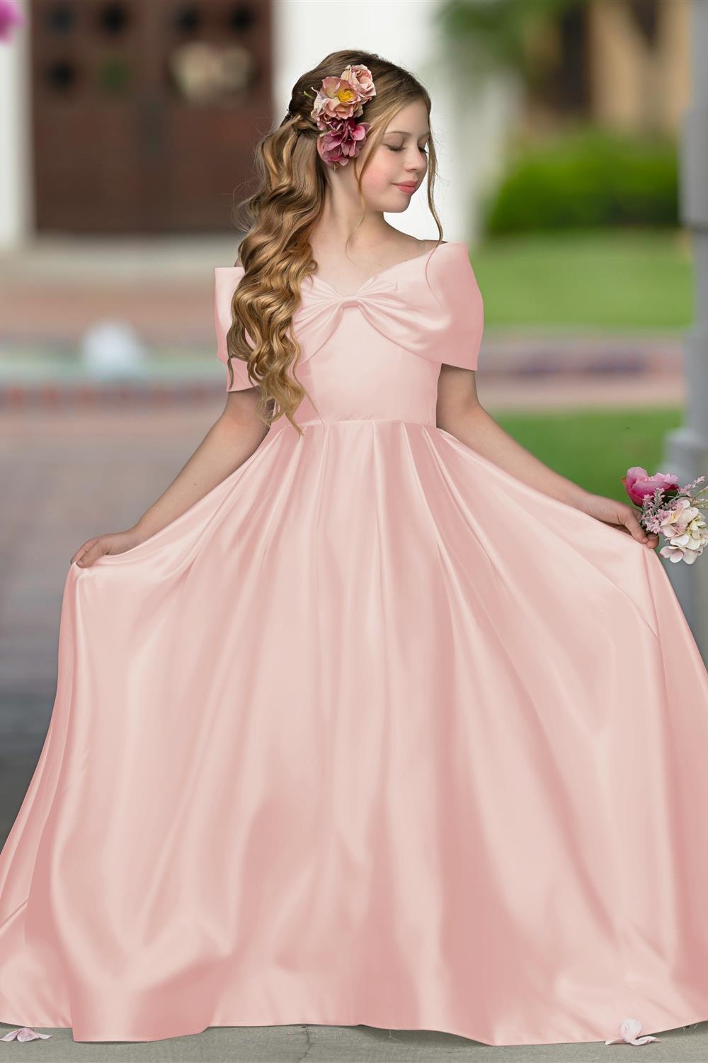 Elegant Ivory Satin Princess Ball Gown with Sweep Train and Bow for Flower Girls