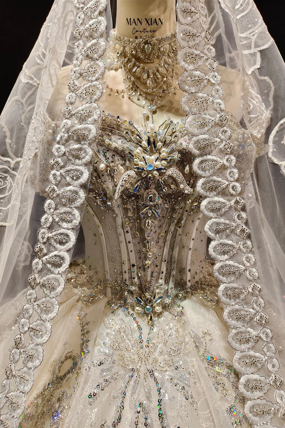 Vestido de Véu Catedral Rosa Cristal