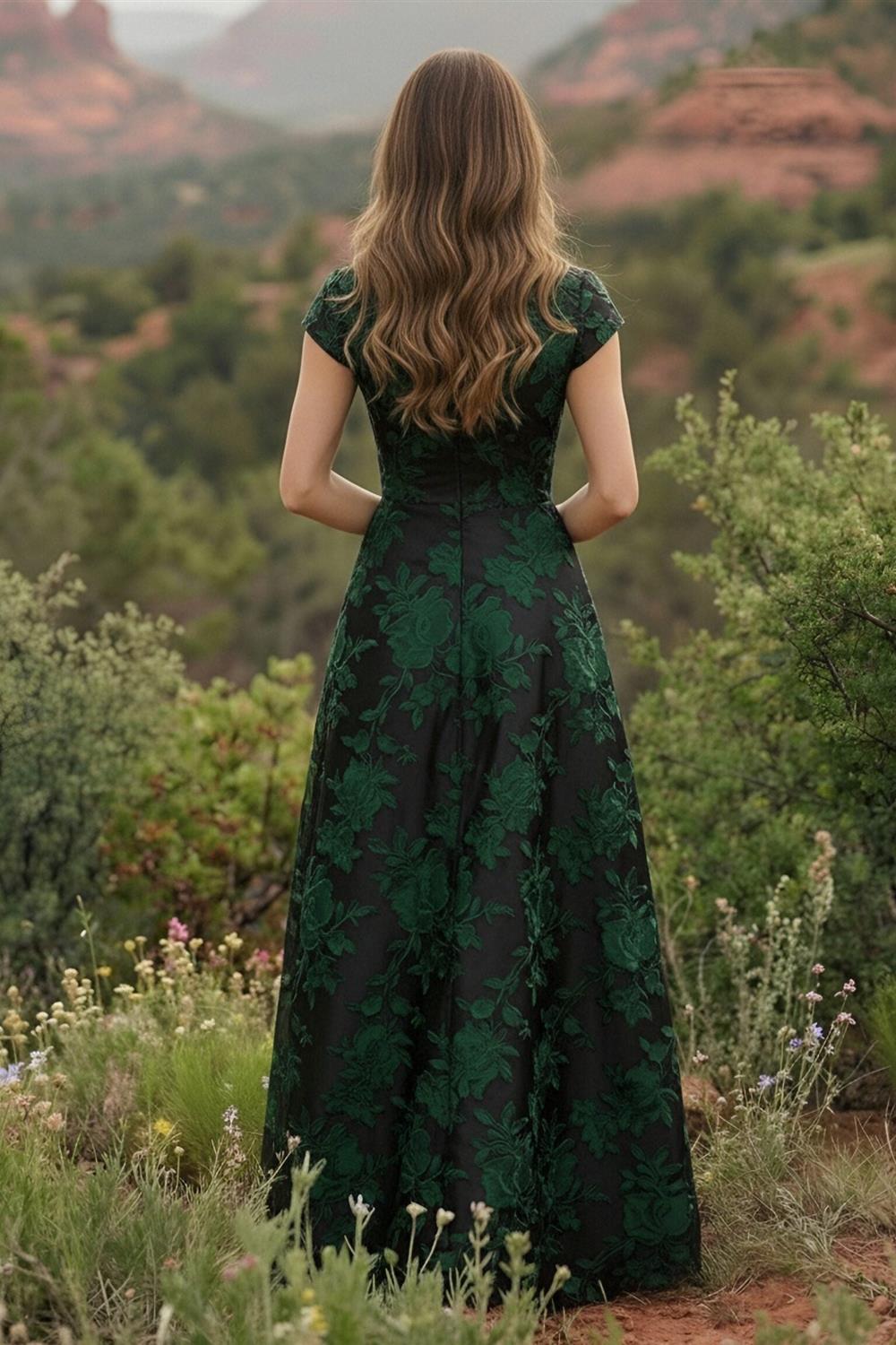Sheath/Column Cape Sleeves Mother of the Bride & Groom Dresses with Floral Beaded Sequin Embroidered (SHI22500491)