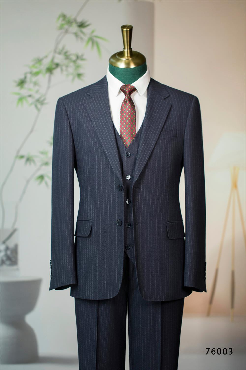 Traje de Boda de Lana con Rayas Finas Conjunto Formal de Tres Piezas para Novio