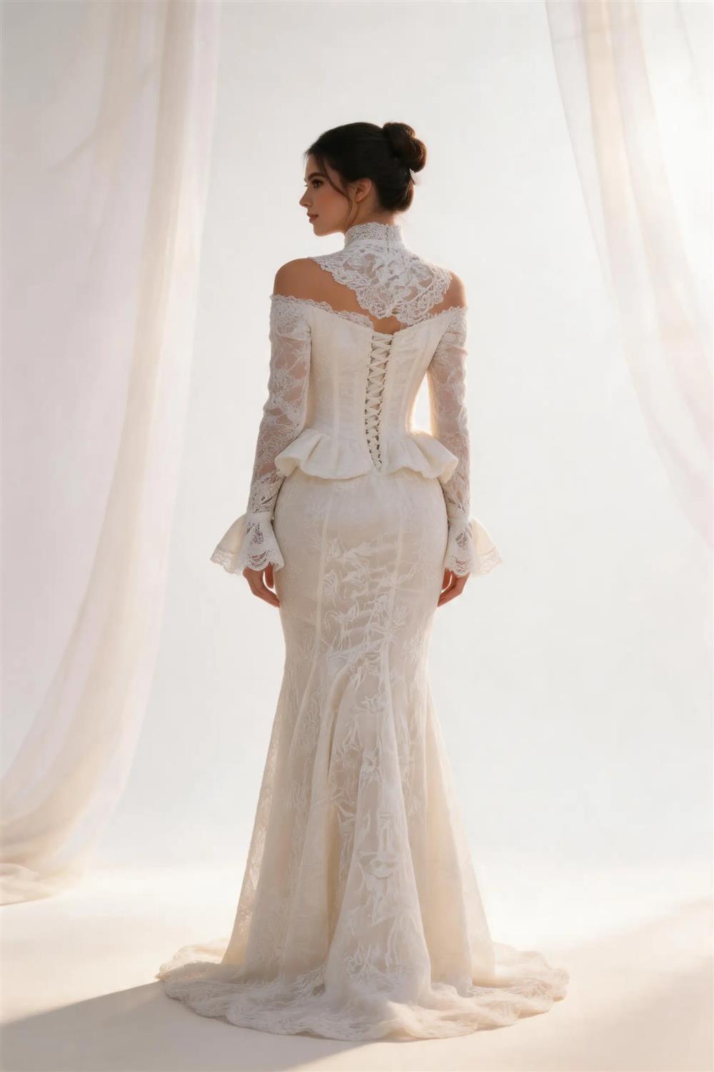 Robe de mariée vintage à col haut et épaules dénudées