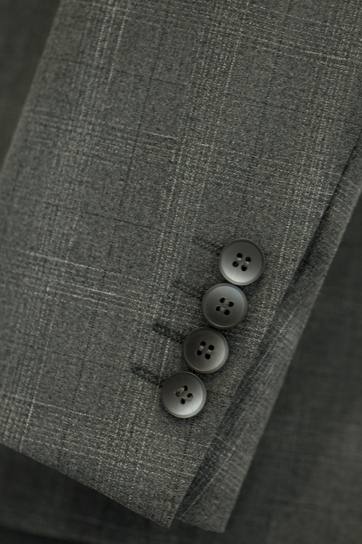 Traje de Tres Piezas en Lana Gris Sólido para Novio y Negocios