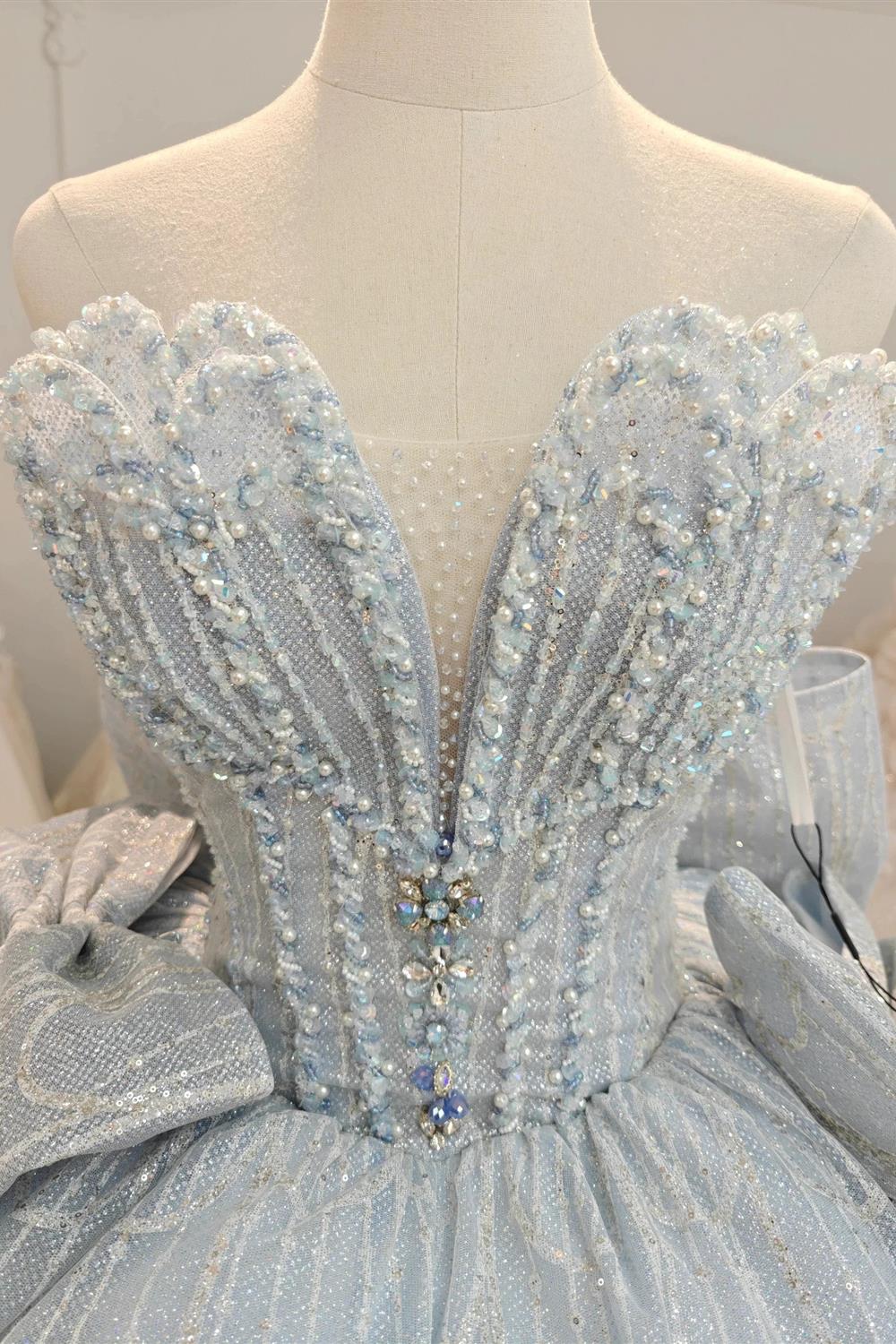 Robe de mariée bleu clair rêveuse à corsage en cœur, jupon bouffant avec tulle à paillettes, perles et grand nœud Ye-2029