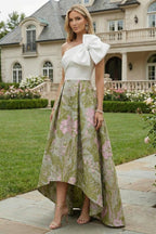 Mermaid Scoop Long Sleeve Floor Length Mother of the Bride Dresses with Peplum & Appliques (SHI22500269)
