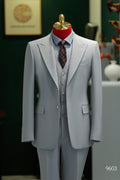 Traje de Tres Piezas en Lana Gris Claro para Novio y Formal de Negocios