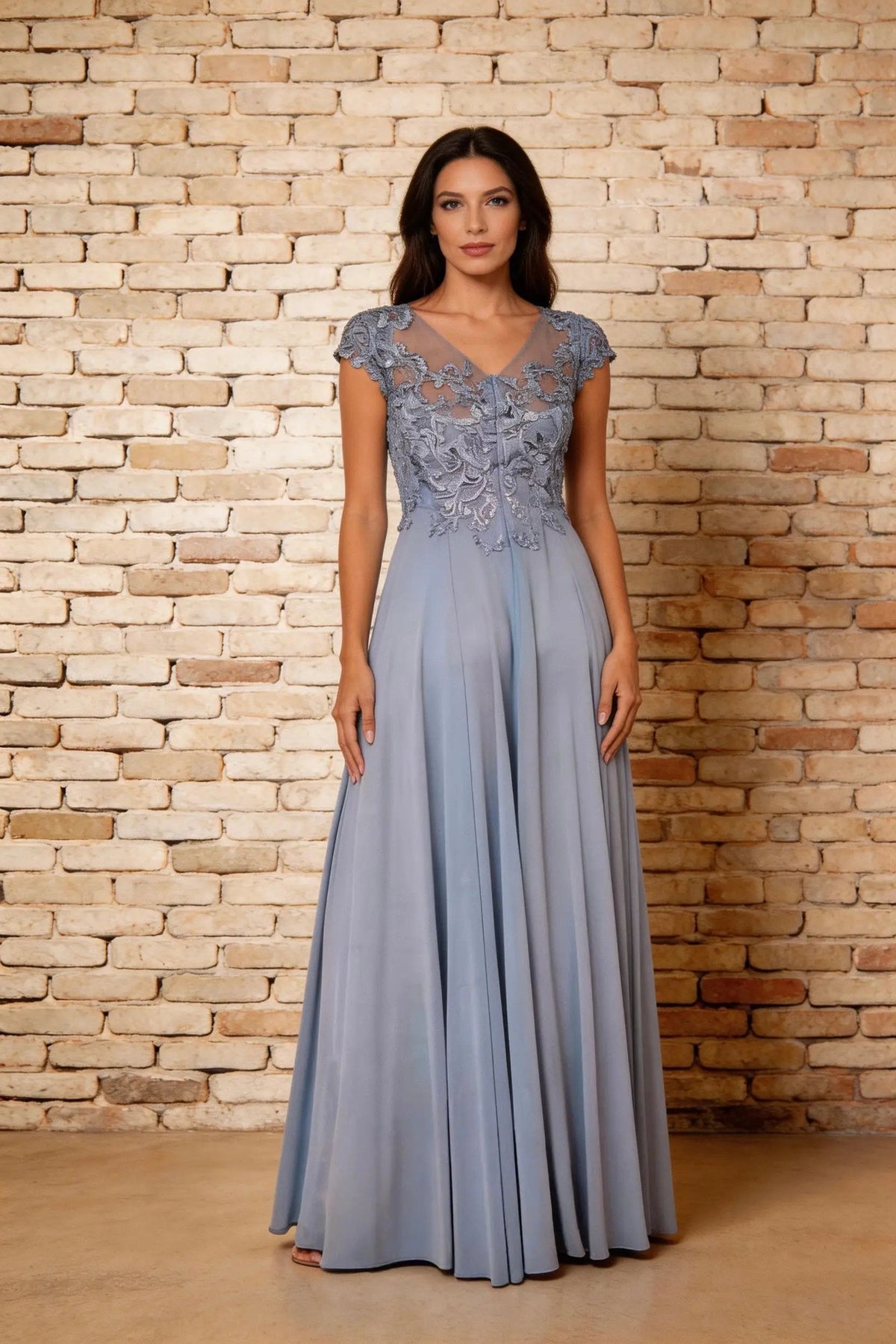 Vestido de Noiva da Mãe em Chiffon com Aplicações de Renda Elegante e Corte em Linha A