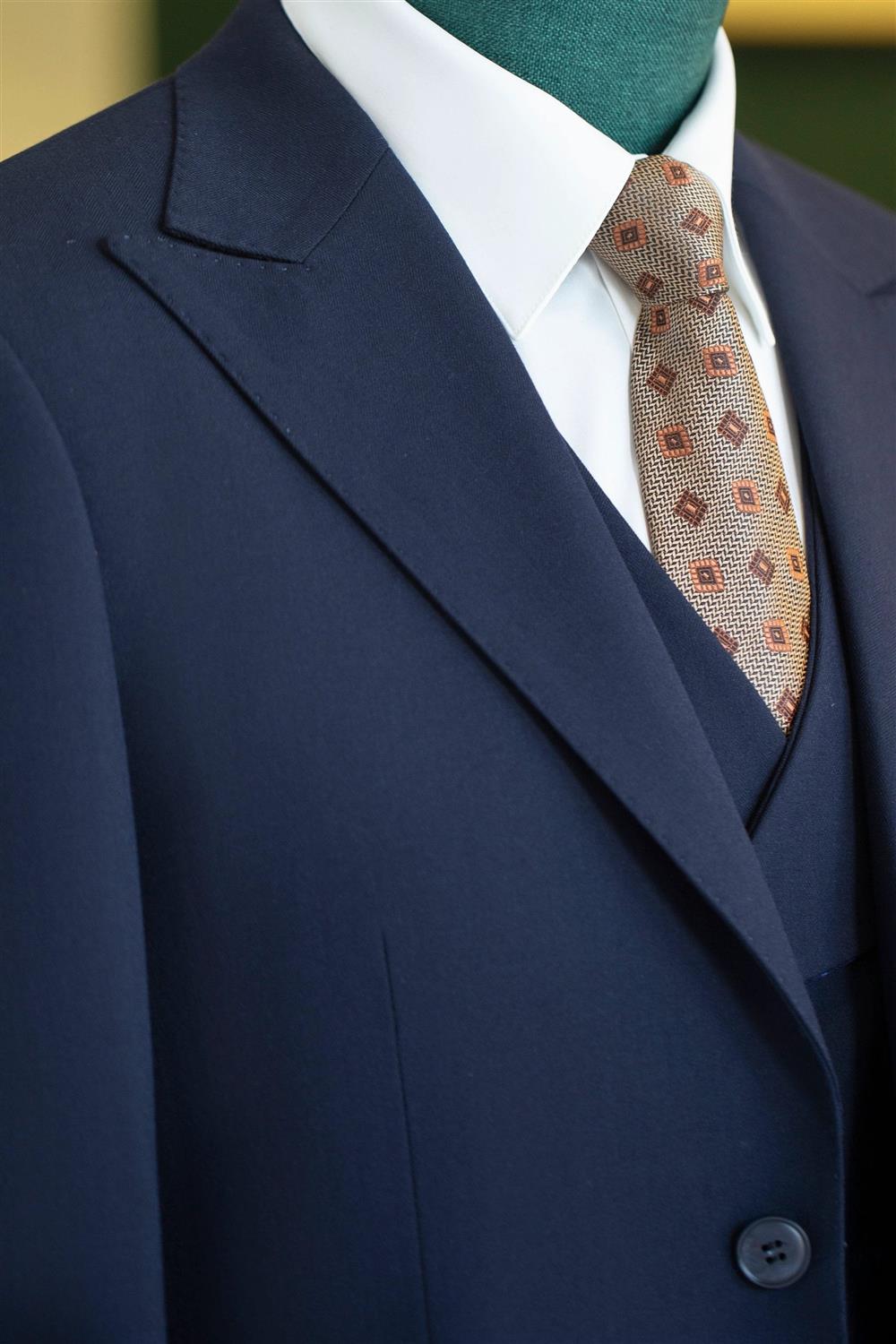 Traje de Boda de Lana Azul Marino de 3 Piezas para el Novio y los Acompañantes