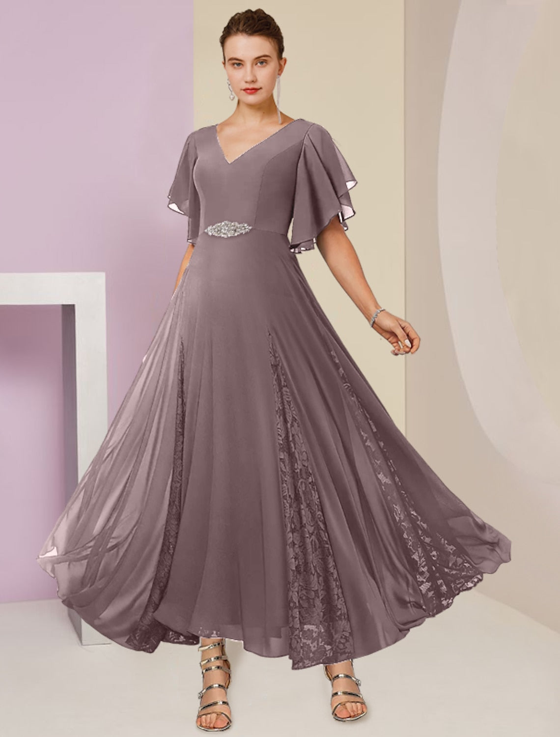 A-Line/Princess V-Neck Mother of the Bride Dresses with Applique