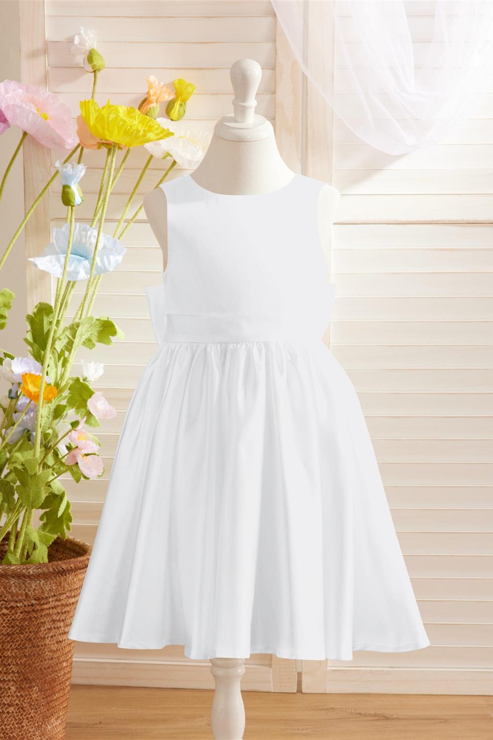 Elegant A-line Satin V-Back Bow Knee-length Flower Girl Dress