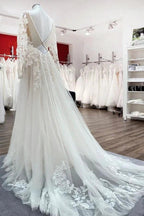 Robes de mariée ivoire en tulle, coupe trapèze, manches longues, appliques en dentelle, dos ouvert
