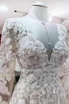 Robes de mariée ivoire en tulle, coupe trapèze, manches longues, appliques en dentelle, dos ouvert