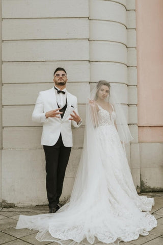 Ivory Sleeveless Straps A-Line Wedding Dress with Chapel Train