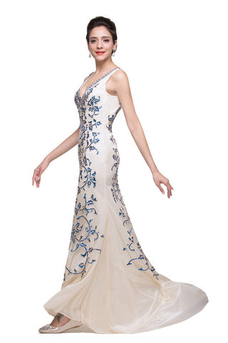 Vestidos formales de sirena con escote en V y apliques hasta el suelo en color marfil