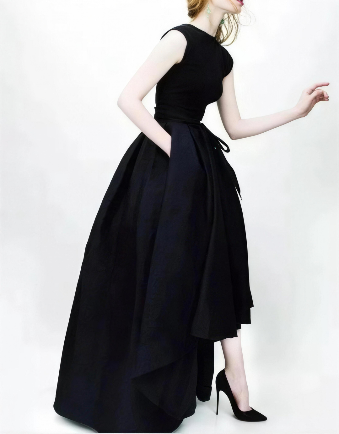 Sexy schwarzes Abendkleid, charmantes hübsches Kleid, schlichtes Abendkleid mit O-Ausschnitt, formelles Partykleid S19670