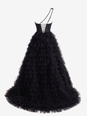 Kinsley | Vestido de fiesta largo con un solo hombro y capas