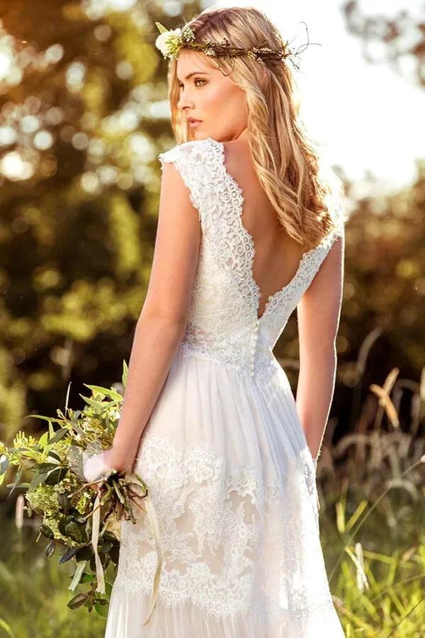 Latest Long A-line Sweetheart Empire Waist Lace Tulle Wedding Dress by BIZTUNNEL