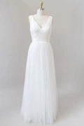 Long A-line Open Back V-neck Lace Tulle Wedding Dress by BIZTUNNEL