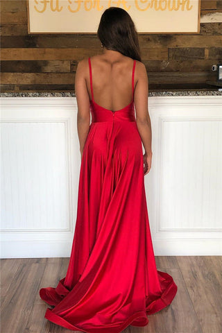 Langes rotes Ballkleid in A-Linie mit offenem Rücken, V-Ausschnitt und Schlitz