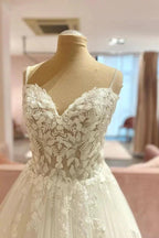 Long A-Line Spaghetti Straps Sweetheart Floral Lace Tulle Wedding Dress by BIZTUNNEL