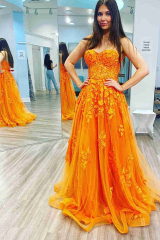 Langes trägerloses A-Linien-Ballkleid aus Tüllspitze in Orange