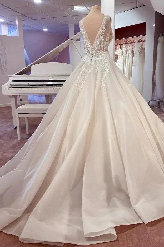 Long A-Line Sweetheart Appliques Lace Backless Wedding Dress by BIZTUNNEL