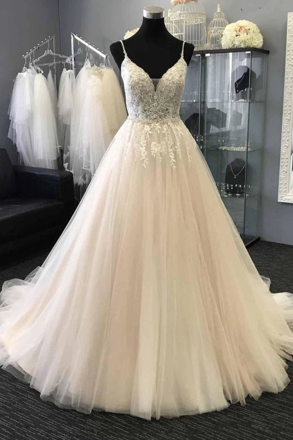 Long A-line Sweetheart Lace Tulle Wedding Dress by BIZTUNNEL
