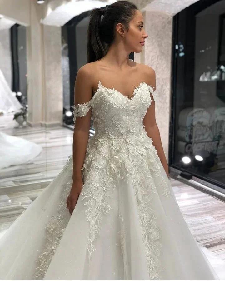 Long A-Line Sweetheart Off-the-Shoulder Appliques Lace Tulle Wedding Dress by BIZTUNNEL