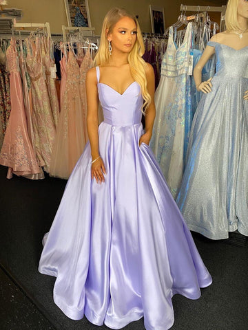 Langes A-Linien-Ballkleid aus Satin mit Herzausschnitt und Spaghettiträgern und Taschen