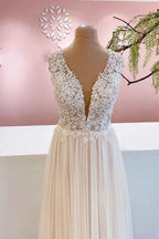 Long A-Line Sweetheart Tulle Backless Wedding Dress With Floral Lace by BIZTUNNEL