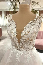 Long A-Line Sweetheart Tulle Wedding Dress With Appliques Lace by BIZTUNNEL