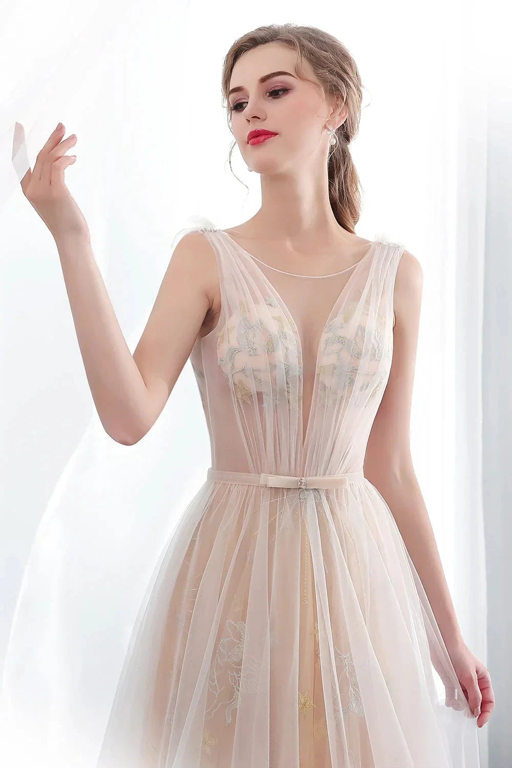 Long A-line Tulle Backless Champangne Evening Dresses by BIZTUNNEL