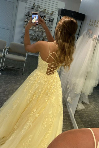 Langes, rückenfreies A-Linien-Abschlussballkleid aus Tüll mit Spitze