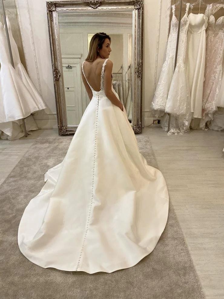 Long A-Line V-neck Spaghetti Straps Backless Wedding Dress With Pockets by BIZTUNNEL