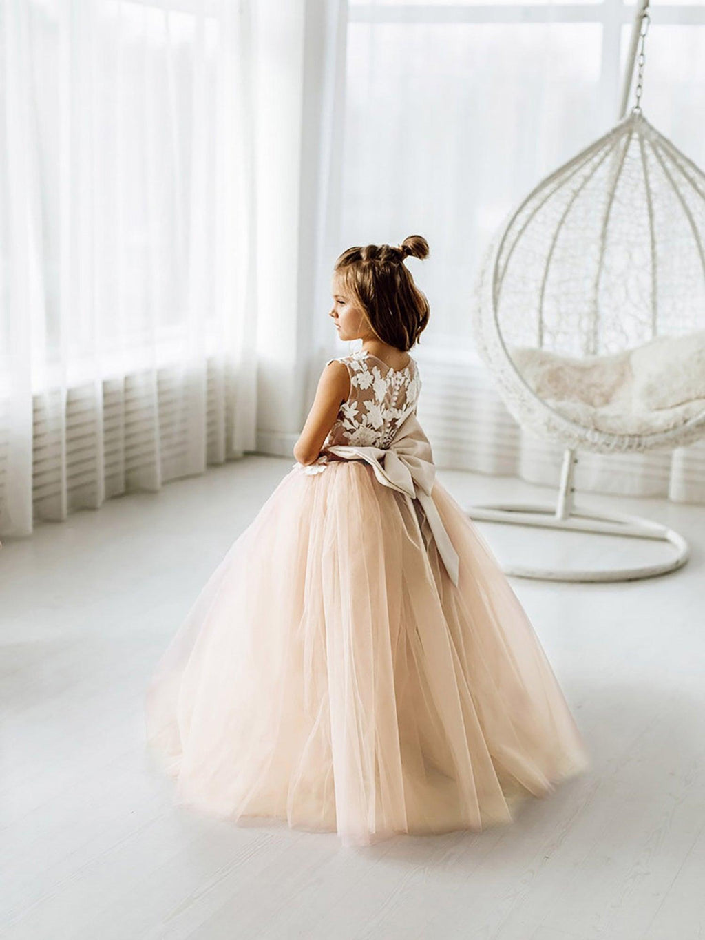 Long Ball Gown Tulle Lace Sleeveless Flower Girl Dress with Bow - photo 4