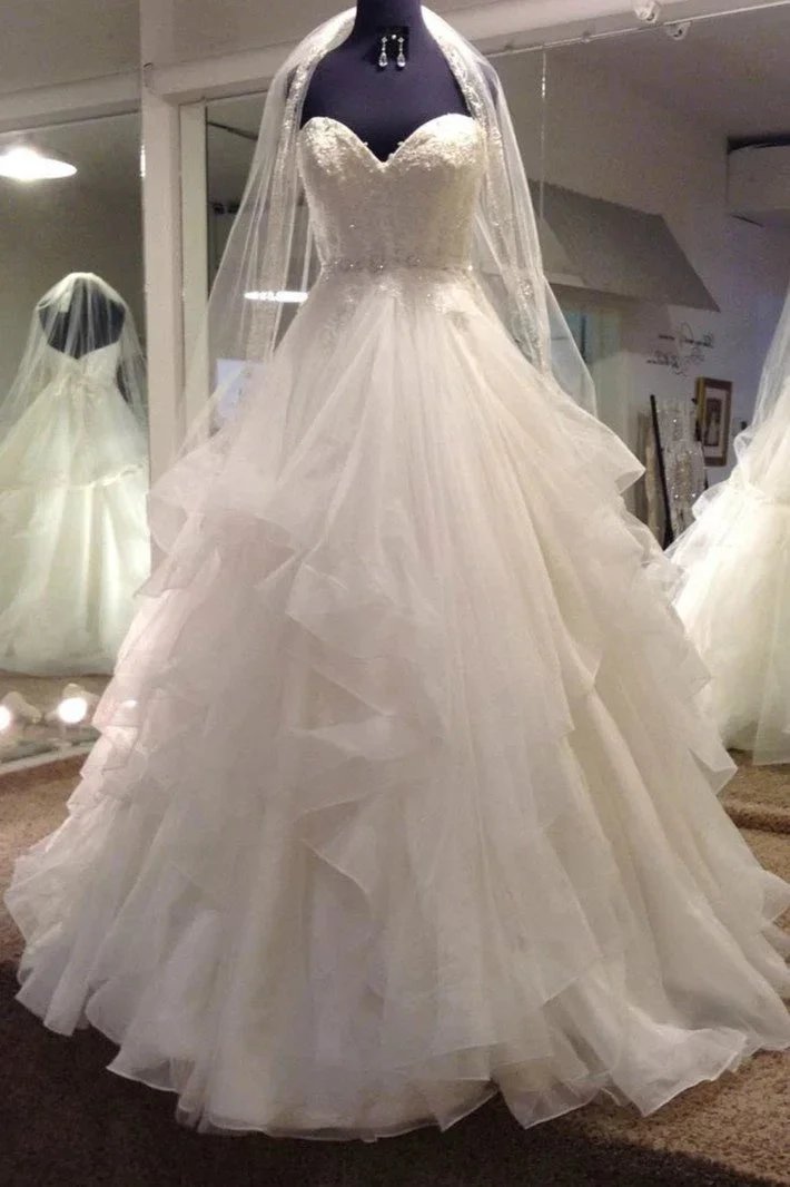 Long Ball Gown Tulle Sweetheart Wedding Dress by BIZTUNNEL