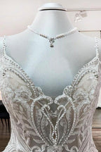 Long Ball Gown V-neck Spaghetti Straps Tulle Lace Wedding Dress by BIZTUNNEL