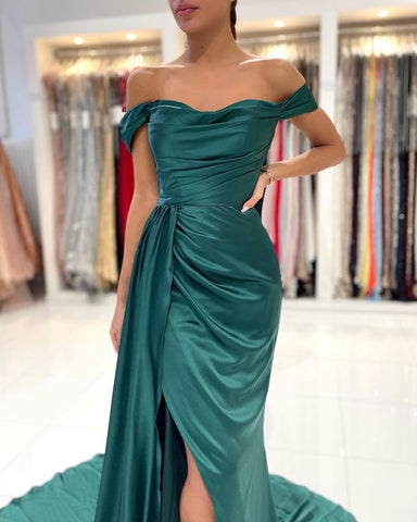 Vestido de fiesta largo de sirena con hombros descubiertos, espalda descubierta, abertura frontal y cola lateral