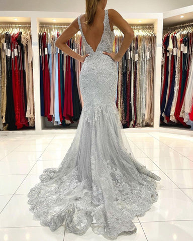 Vestido de fiesta largo de sirena con espalda abierta, escote en V y tul con encaje