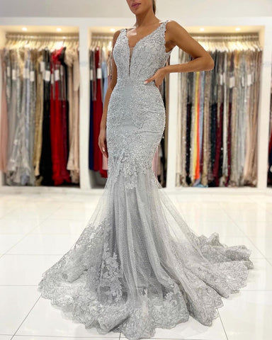 Vestido de fiesta largo de sirena con espalda abierta, escote en V y tul con encaje