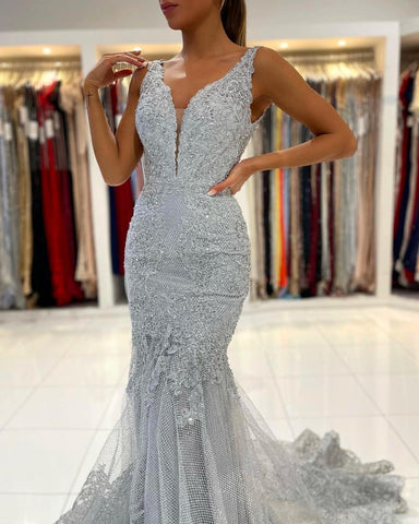 Vestido de fiesta largo de sirena con espalda abierta, escote en V y tul con encaje