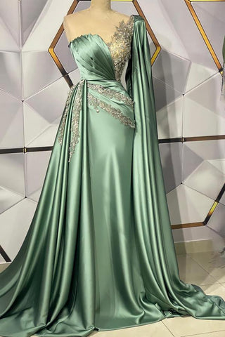 Vestido de fiesta largo de sirena con escote en forma de corazón y satén elástico con cola lateral