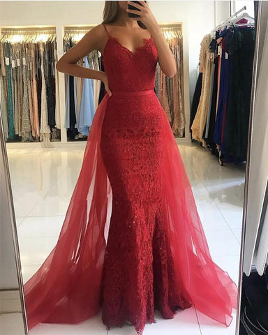 Vestido de fiesta largo de sirena con escote en V, encaje y cola de tul
