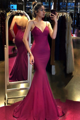 Vestido de fiesta largo de sirena con escote en V y tirantes finos, sin espalda