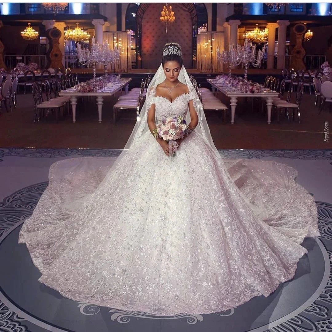 Long Princess Off-the-shoulder Lace Wedding Dress by BIZTUNNEL