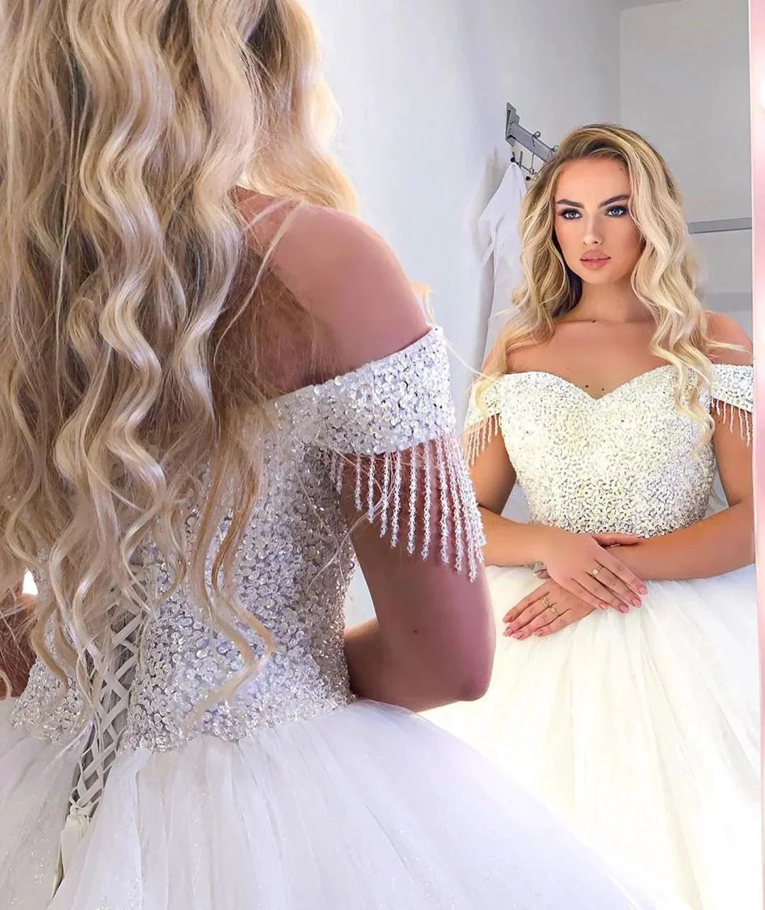 Long Princess off-the-shoulder Tulle Wedding Dress by BIZTUNNEL
