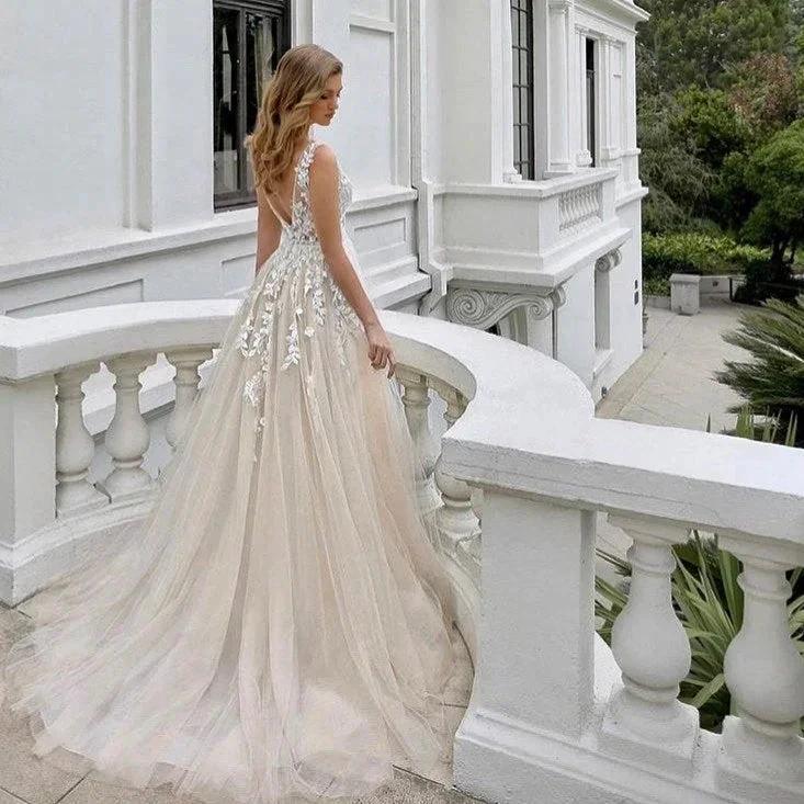 Luxury Long A-line V-neck Tulle Sleeveless Backless Wedding Dress with Lace by BIZTUNNEL