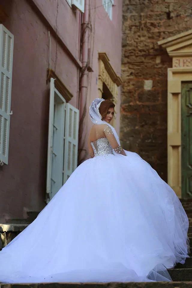 Luxury Long Ball Gown Sweetheart Crystals Beading Wedding Dresses with Sleeves by BIZTUNNEL