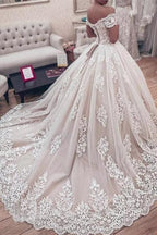 Luxury wedding dresses princess | Lace wedding dresses by misshow.com