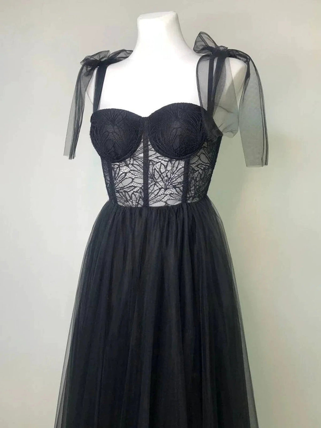 Maebi | A-line Black Lace Corset Tulle Long Prom Dress by KissProm