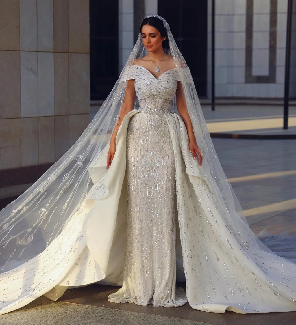 Luxury White Off-the-Shoulder Train Wedding Dress with Veil SW031